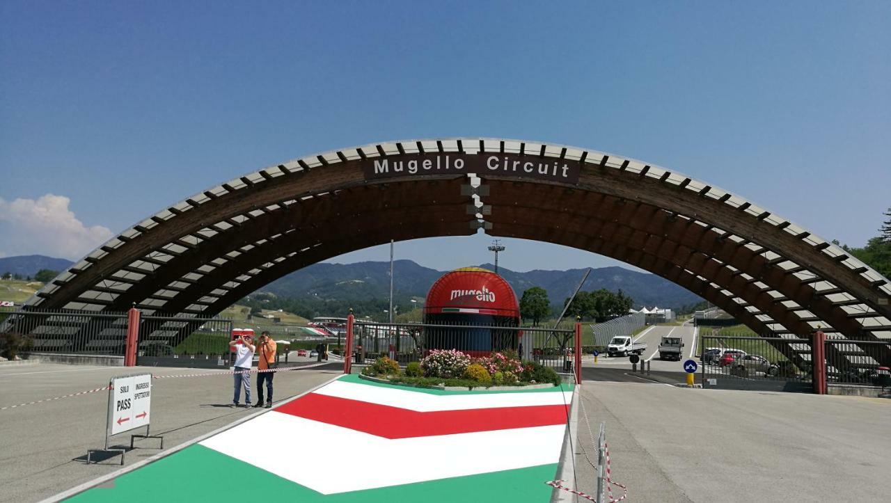 Attico A Barberino Di Mugello Daire Dış mekan fotoğraf